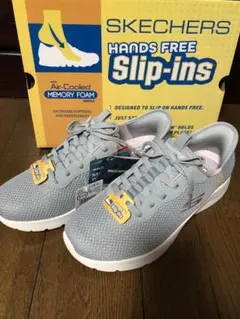 新品未使用　スケッチャーズ　ダイナマイト スリップインズ　スニーカー　24