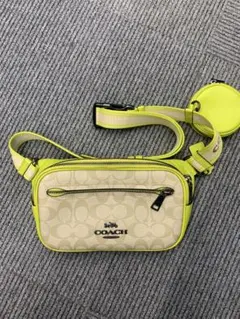 COACH ショルダーバッグ ベージュ/ネオンイエロー