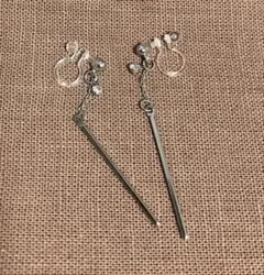 ノンホールピアス　シルバーカラー　アクセサリーのサムネイル