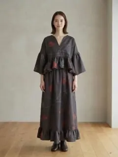かめっくす　着物リメイクワンピース　黒留袖ドレス　総刺繍　蘇州刺繍　結婚式 かめっくす様専用 着物リメイクワンピース 黒留袖ドレス 総刺繍 蘇州