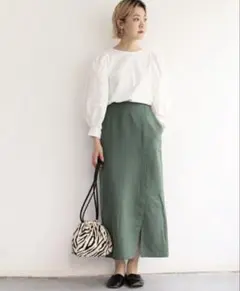 新品✴︎notchグリーン スリット入り ロングスカート