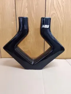 新品　モダンデザイン 陶器製 二口花瓶 ブラックのサムネイル