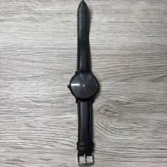 黒腕時計