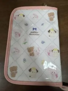 mikko サンリオコラボ キティ ムース PVCマルチケース マルチ