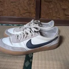 NIKE スニーカー ホワイト ネイビー ガムソール　キルショットのサムネイル