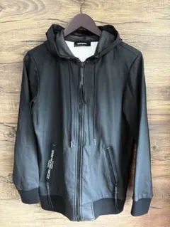 美品　DIESEL フード付きブラックジャケット