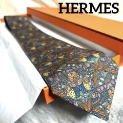HERMESエルメス✨ネクタイ 幾何学モダン柄 シルク グレー灰色 総柄 父の日