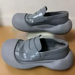 Item thumbnail for item e9d50d2d-9e12-43e7-b82b-5794a57018a8