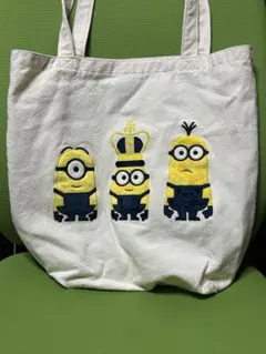 ミニオンズ　トートバッグ