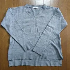 グレー Vネック ニットセーター 長袖　LOWRYSFARM