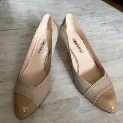 [美品]DIANA ベージュ バイカラー　ハイヒール　セパレート　23.5