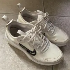 Nikeスニーカー　23