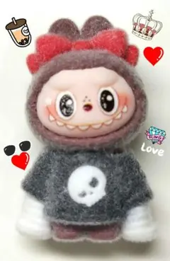 ラブブLABUBUグレー&赤色薄茶キャラクタぬいぐるみマスコットキーホルダー新品