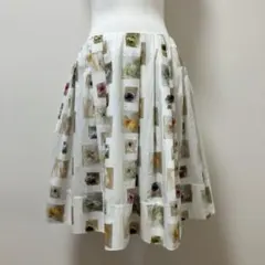 マウリツィオペコラーロ MAURIZIO PECORARO  ノースリーブトップス  ベージュ 花柄 サイズ38 M相当【中古】【美品】 マウリツィオペコラーロ MAURIZIO PECORARO ノースリーブトップス