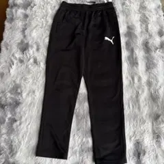 キッズサッカー150センチPuma ブラック ジャージ