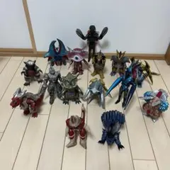 ウルトラマン　怪獣　ソフビセット　15体　匿名発送