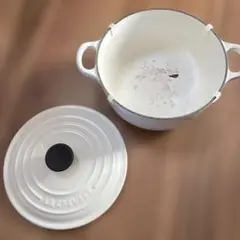 LE CREUSET 両手鍋 20cm ホワイト フランス製 - メルカリ