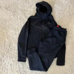 Nike 赤タグ　希少品‼️Nike テックフリース　セットアップ M/Ｌサイズ