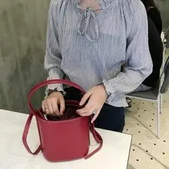 今季大注目 ☆ばけつ型 バッグ ☆ レッド トレンドアイテム
