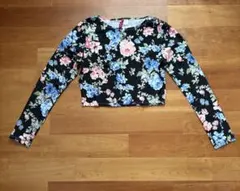 H&M DIVIDED 花柄 クロップド丈 長袖カットソーのサムネイル