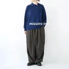 ハイネックプルオーバー