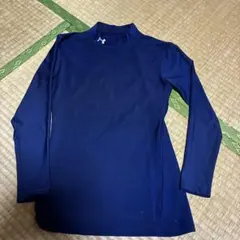 Under Armour ネイビー 長袖アンダーシャツ