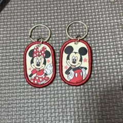 ディズニー　タグキーホルダー　セリア　刺繍キーホルダー