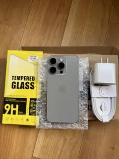 Iphone 15 pro 128gb sim フリー　バッテリー93％