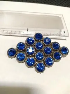 ヴィンテージ　青色クリスタルストーン ブローチ　開閉ロック付き