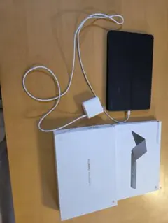 HUAWEI MateBook Eのサムネイル