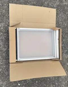 中古 窓用エアコン延長枠　KAWー9003のサムネイル