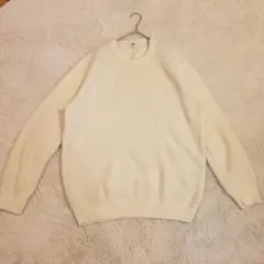 ユニクロ UNIQLO XL クリーム色 長袖 ニット セーター