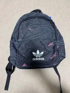adidas リュック　バッグ