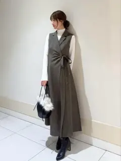 【新品未使用タグ付】Sustainableサイドプリーツテーラードワンピース