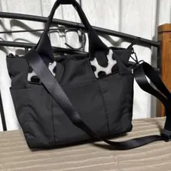 美品イアパピヨネ 樹脂パーツトートバッグ2wayダルメシアンブラックショルダー