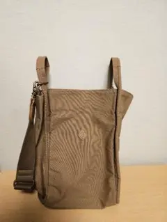 Item thumbnail for item f3178251-2ab3-4ebb-8e06-4704075066dd