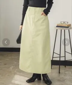 細コールタイトスカート