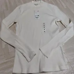 新品・未使用　UNIQLO　リブハイネックT(長袖) Mサイズ