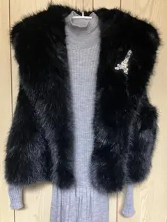 ブラックファー ノースリーブジャケット