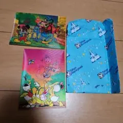 ディズニーランド　絵が変わるポストカード　2枚