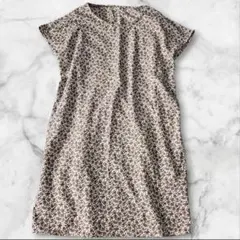 【美品】Syrup.　花柄　バックギャザーワンピース　M　ベージュ　フェリシモのサムネイル