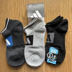 【新品】adidas ロゴ入り キッズソックス 3足組