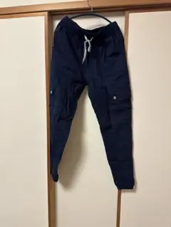 ネイビー カーゴパンツ ドローストリング付き