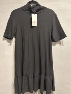 新品 タグ付き ZARA ブラック ワンピース Sサイズ
