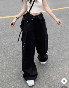 ブラック ワイドレッグ カーゴパンツ SHEIN