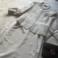 日本製　セレモニースーツ　ホワイトツイード　ラメ混　ジャケット　膝下スカート