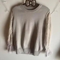 レース付きベージュ系長袖ニットセーター