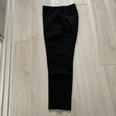ユニクロ　黒　スマートアンクルパンツ　スラックス M