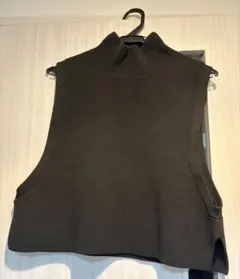 UNITED ARROWS ニットベスト　黒（今週末まで値下げ