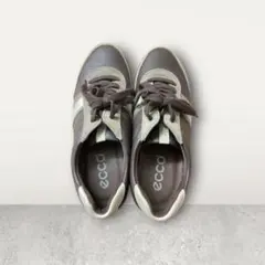 ecco スニーカー